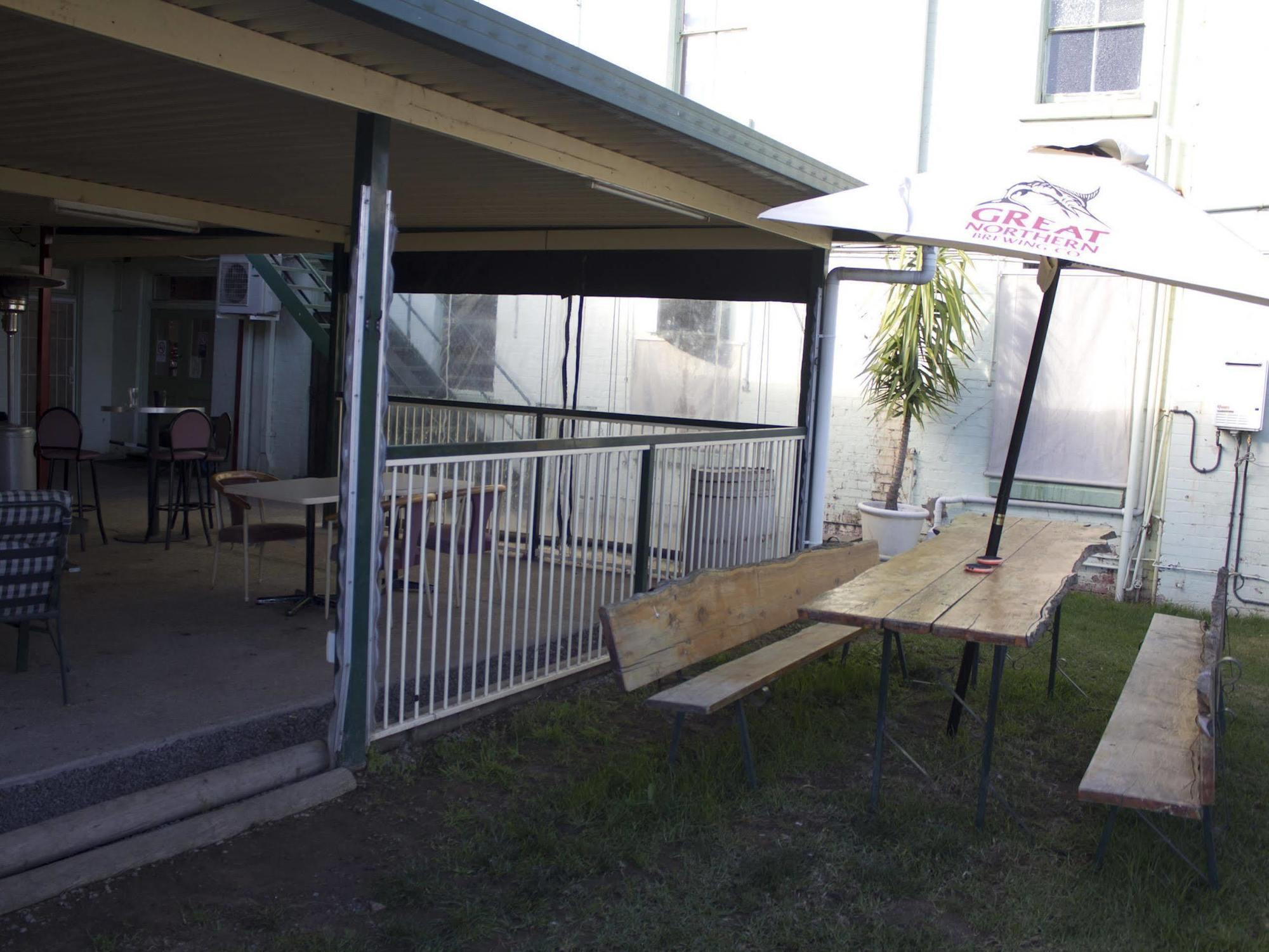 Court House Hotel Boorowa エクステリア 写真