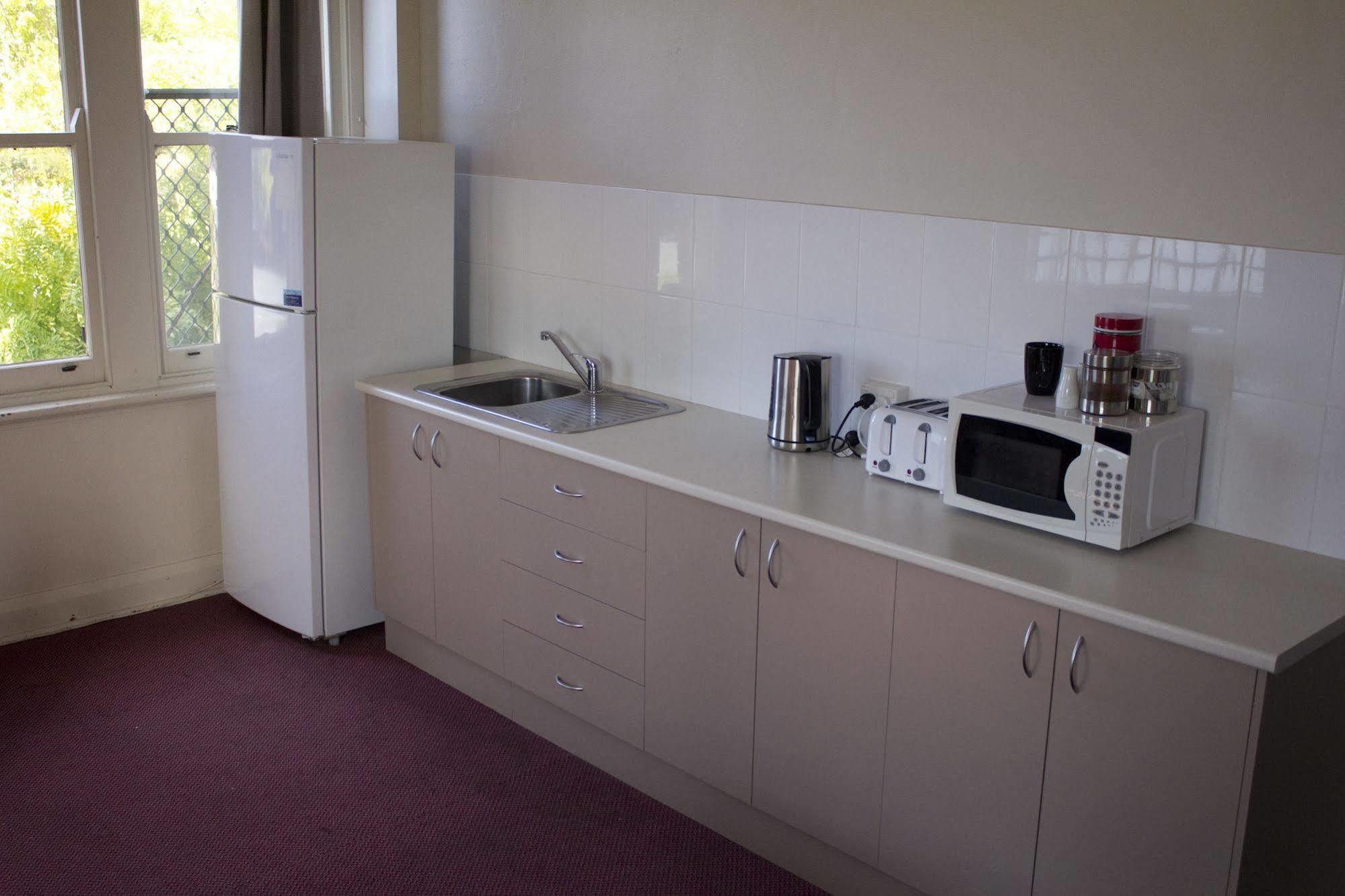Court House Hotel Boorowa エクステリア 写真