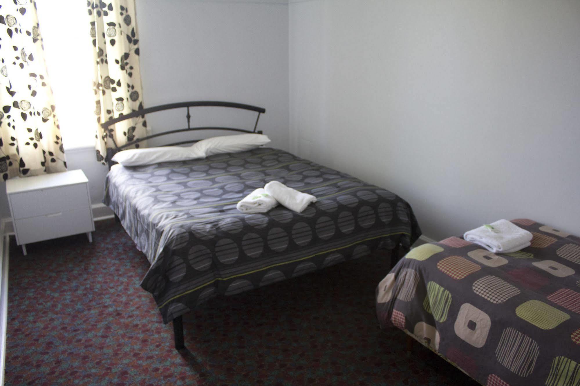 Court House Hotel Boorowa エクステリア 写真
