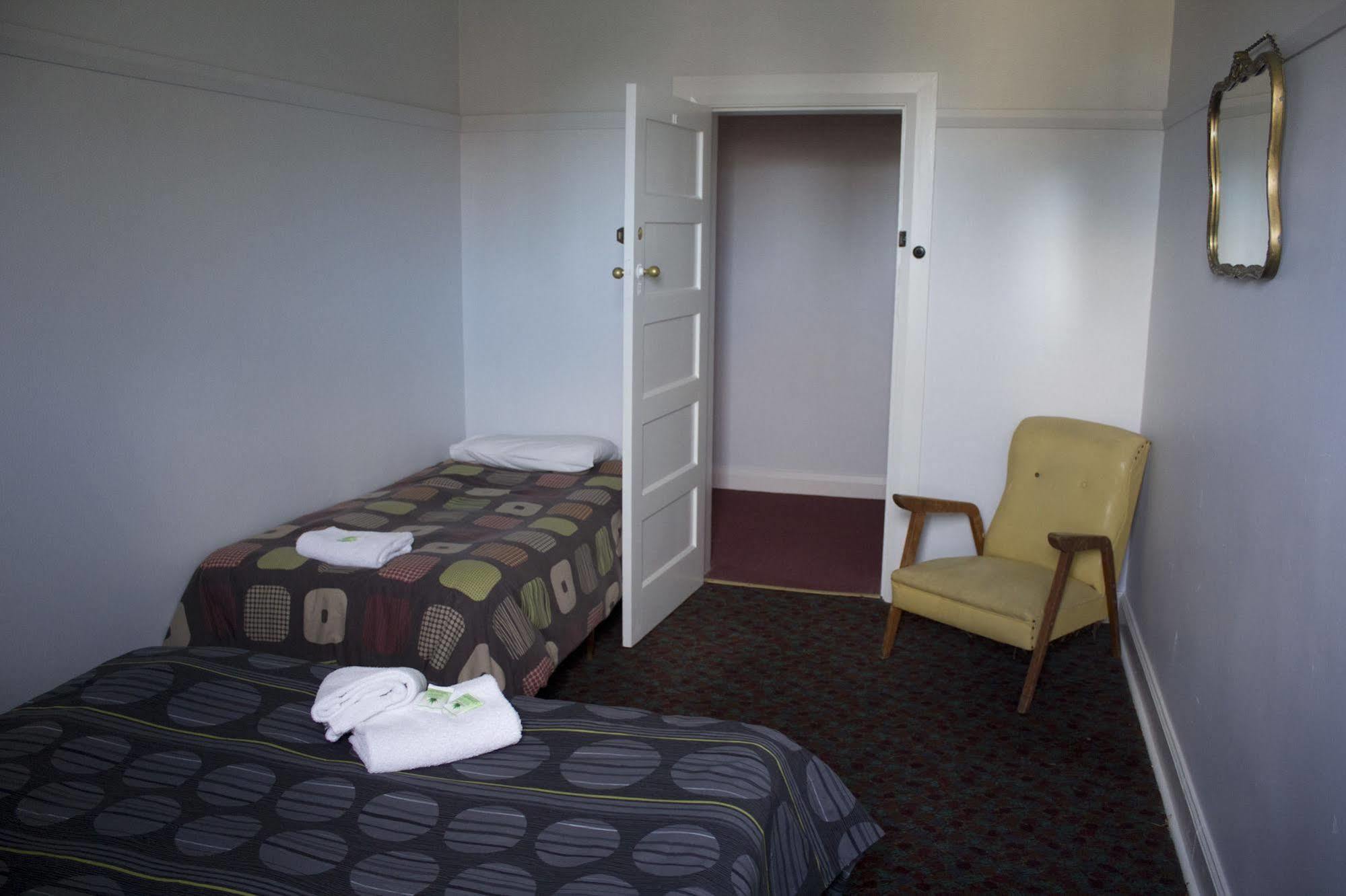 Court House Hotel Boorowa エクステリア 写真